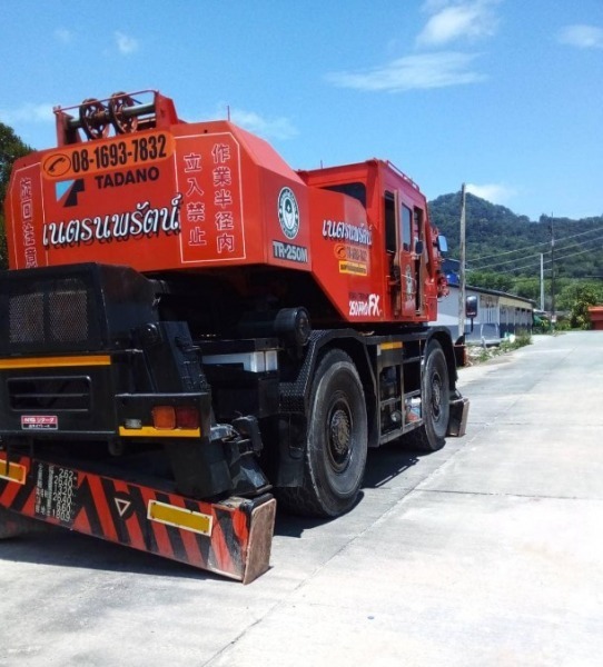 ให้เช่าเครน ยกสินค้าขนาดใหญ่